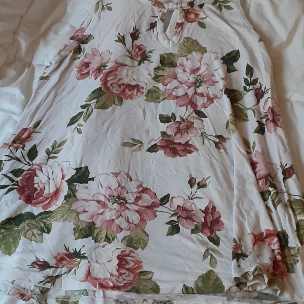 FLORAL top